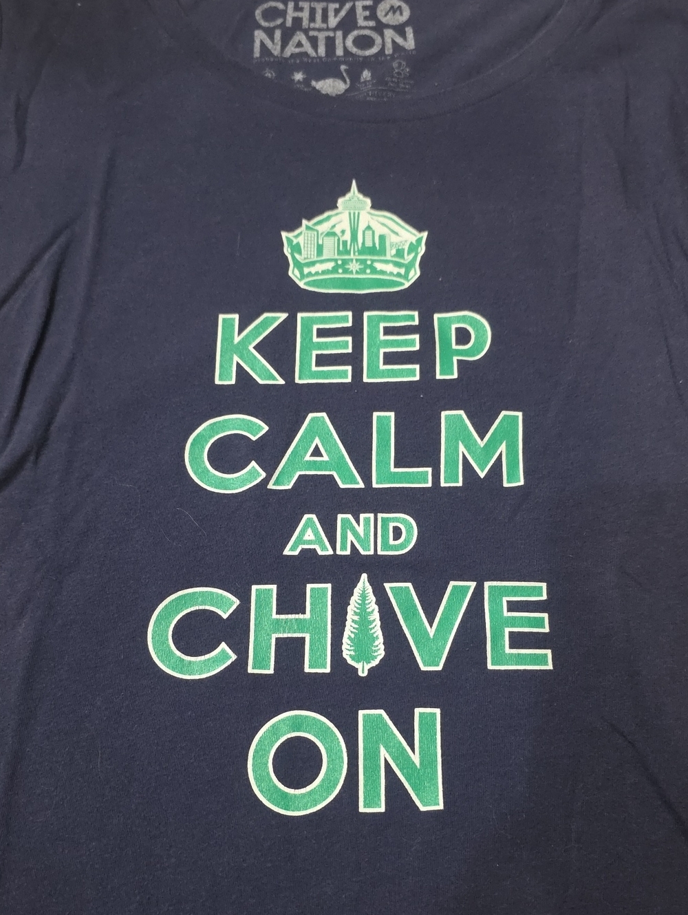 Seattle Chive Tee - Picture 4 of 5